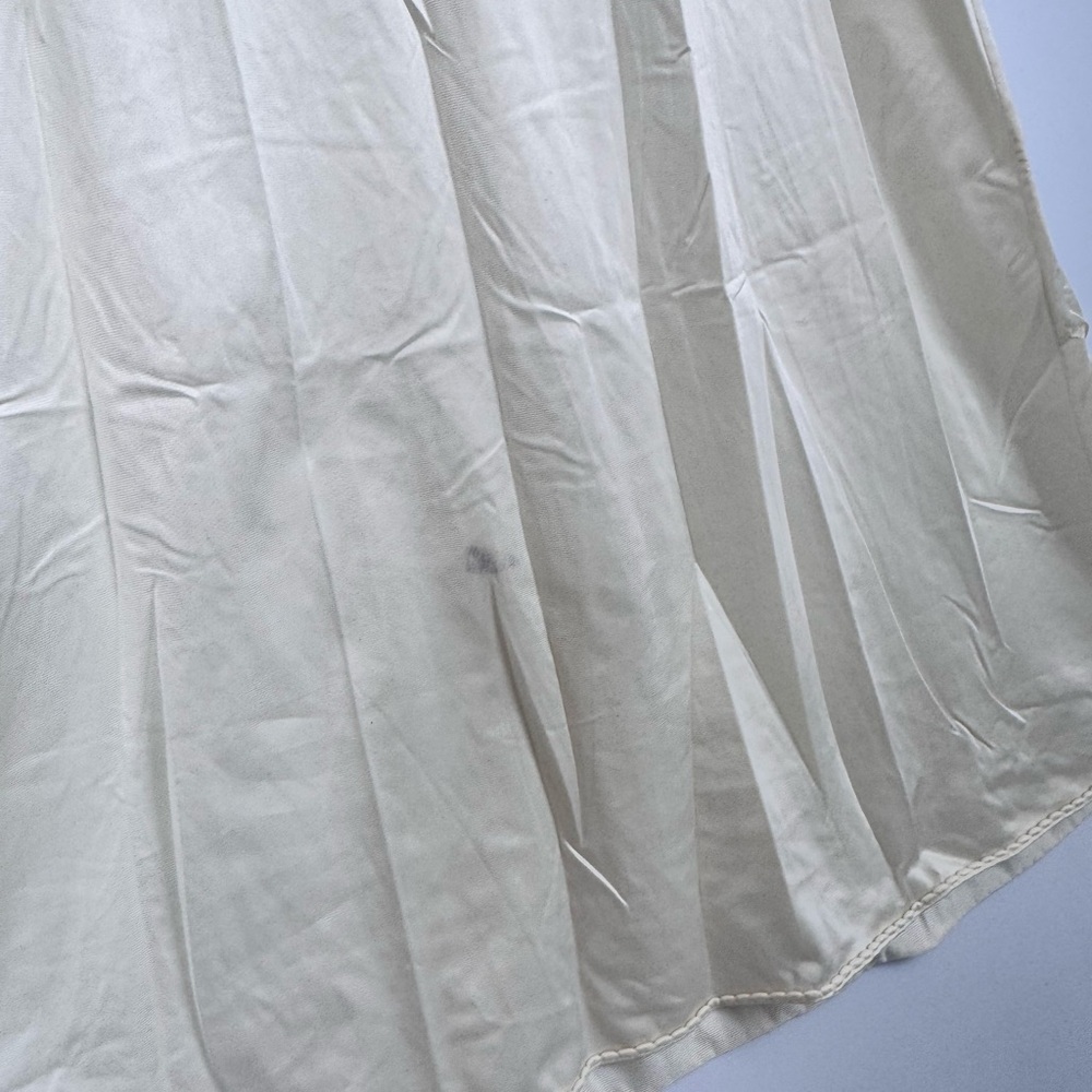 Vintage Vanity Fair Off-White Long Nylon Slip Size 38 - Picture 8 of 8